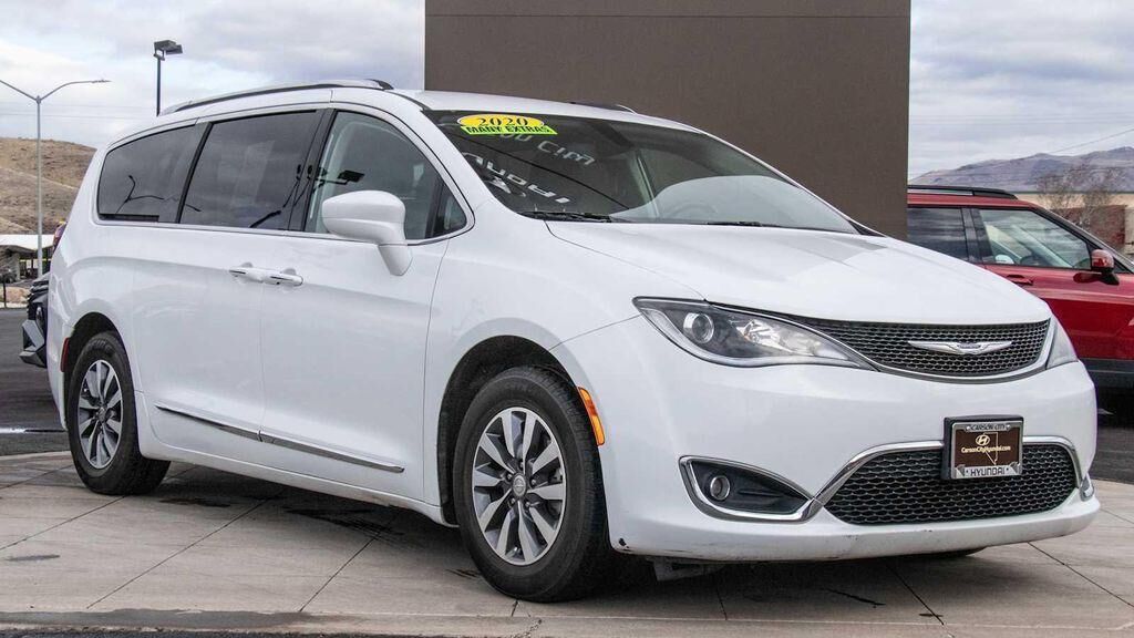 2020 CHRYSLER Pacifica