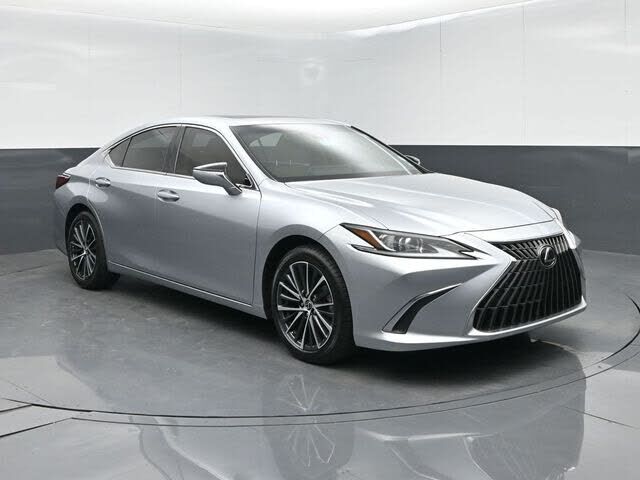 2022 LEXUS ES