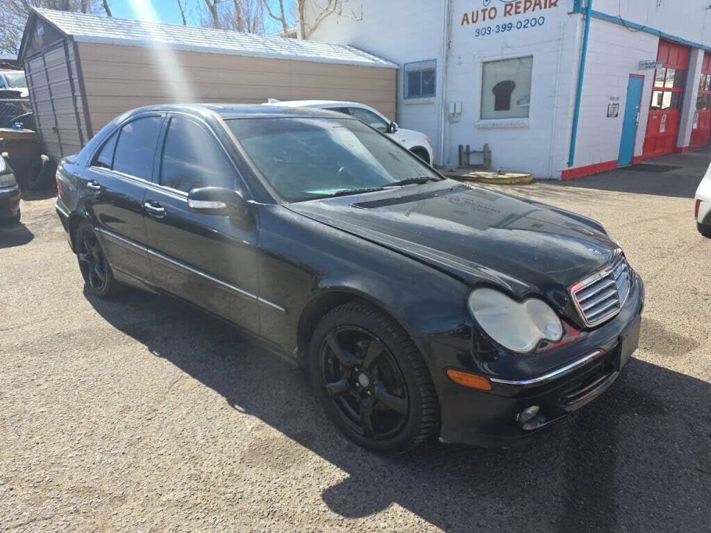 2006 MERCEDES-BENZ C-Class