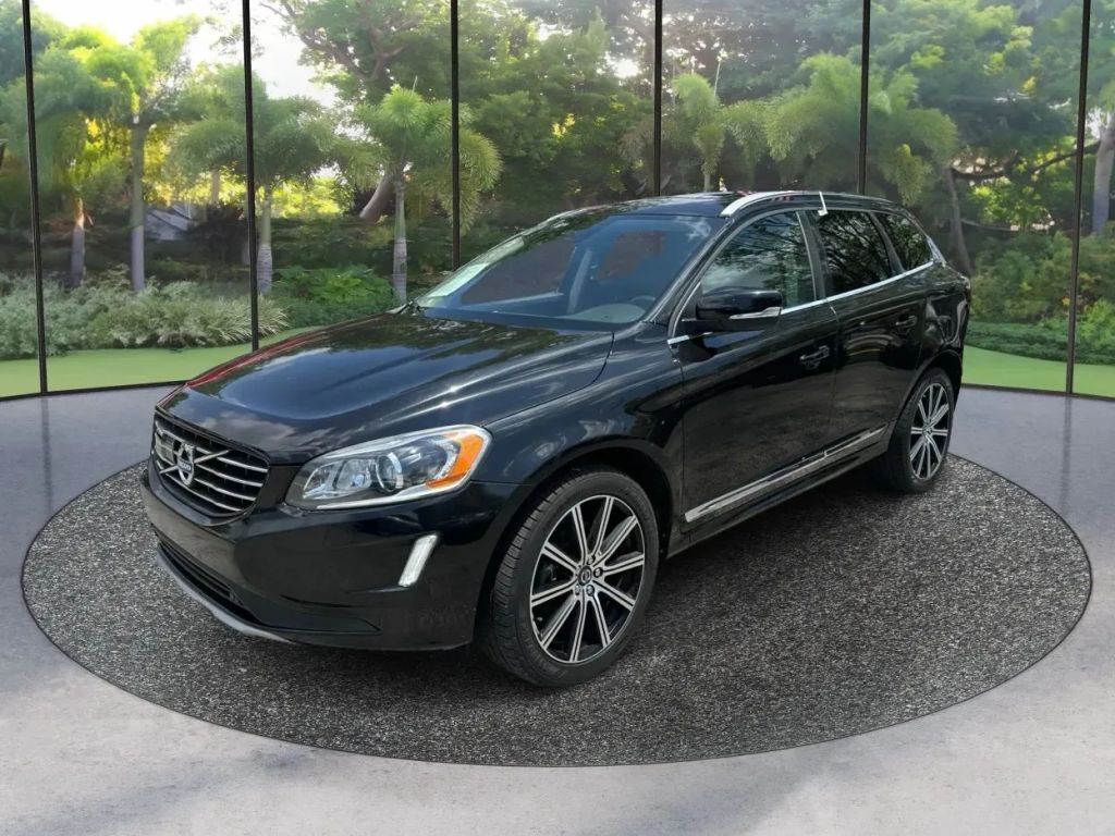 2016 VOLVO XC60