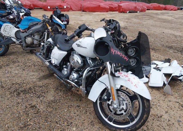 2011 HARLEY DAVIDSON Street Glide