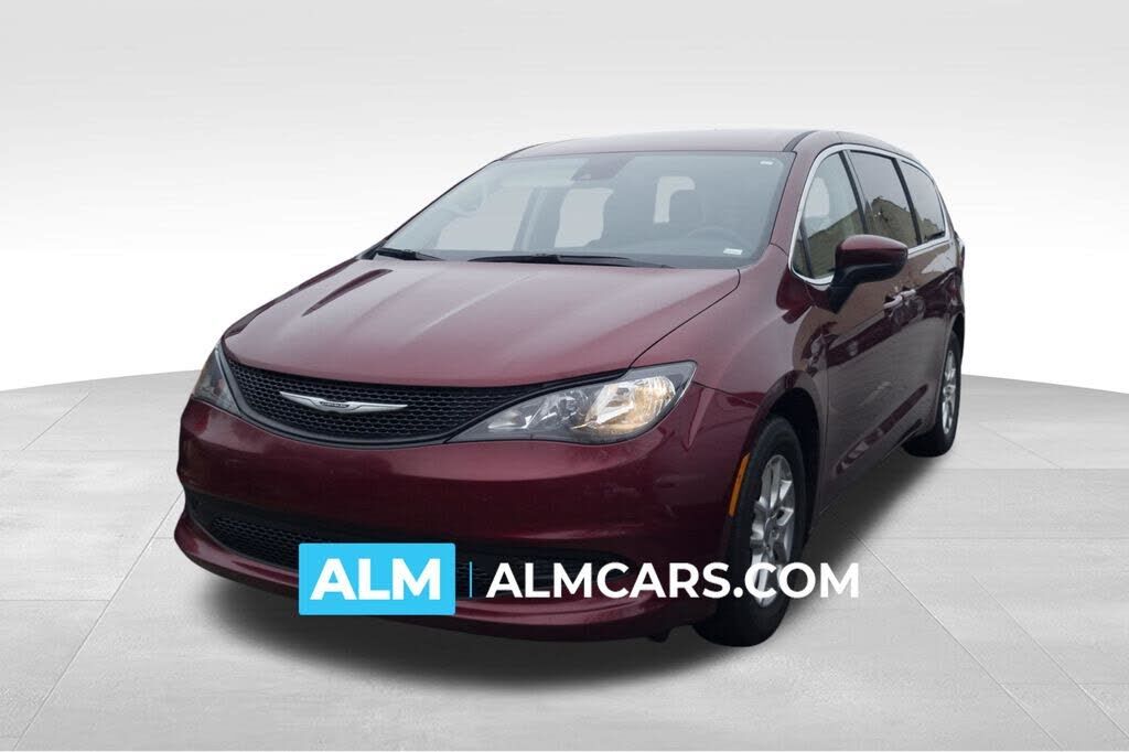 2023 Chrysler Voyager