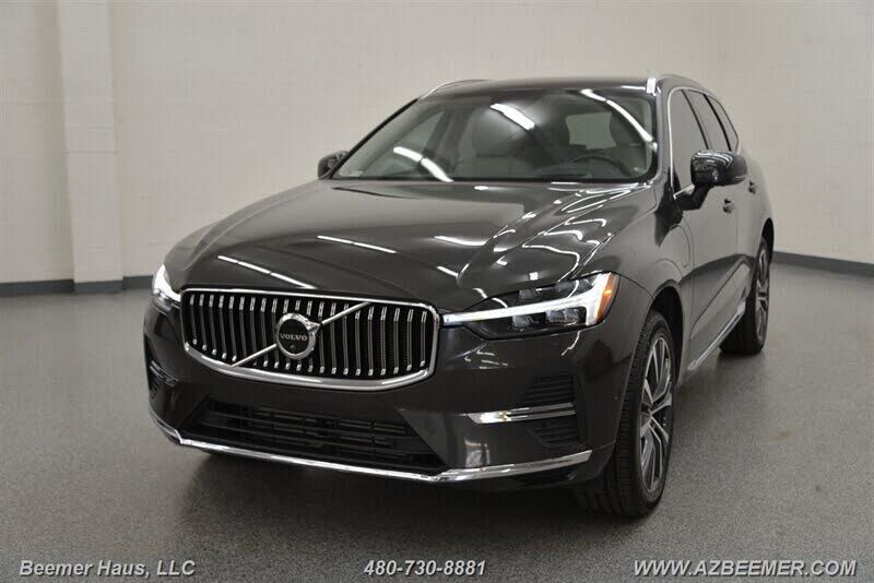 2022 VOLVO XC60