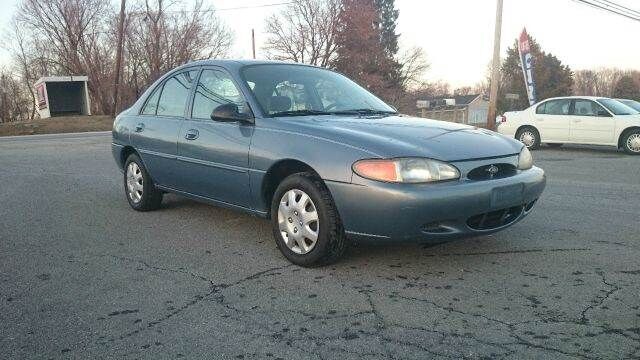 1999 FORD Escort
