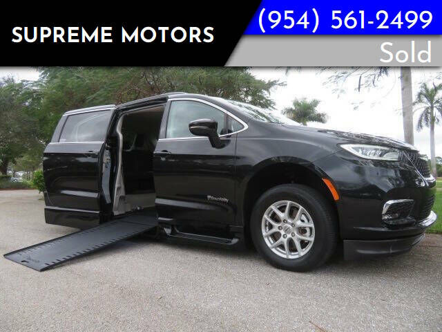 2022 CHRYSLER Pacifica