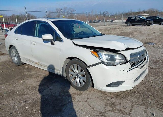 2015 SUBARU Legacy
