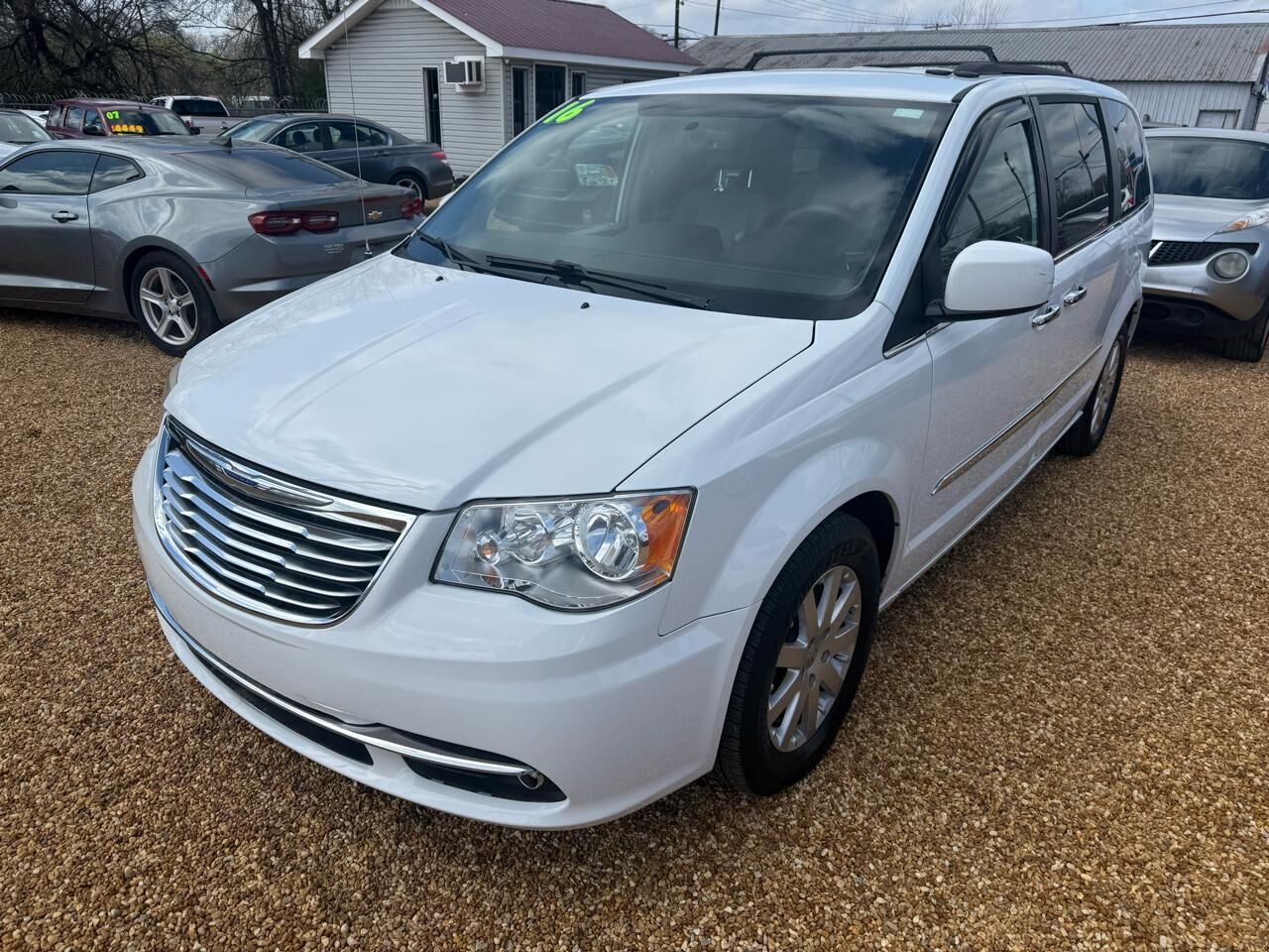 2016 CHRYSLER Town and Country