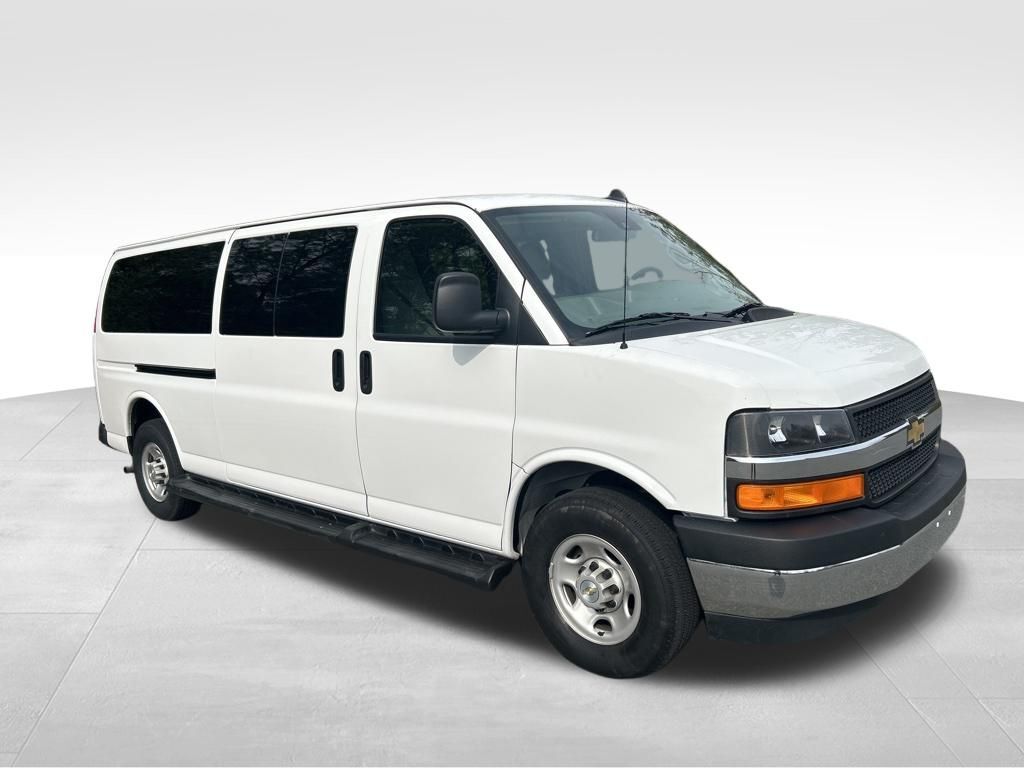 2023 CHEVROLET Express