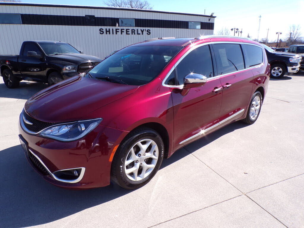 2020 CHRYSLER Pacifica