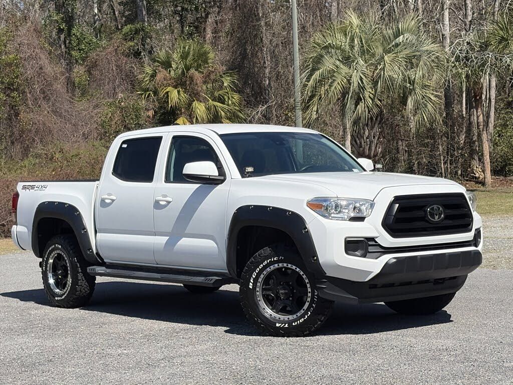 2020 TOYOTA Tacoma