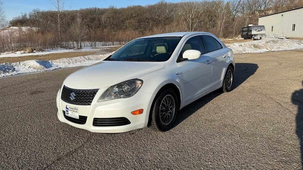 2011 SUZUKI Kizashi