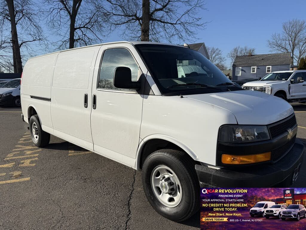 2023 CHEVROLET Express