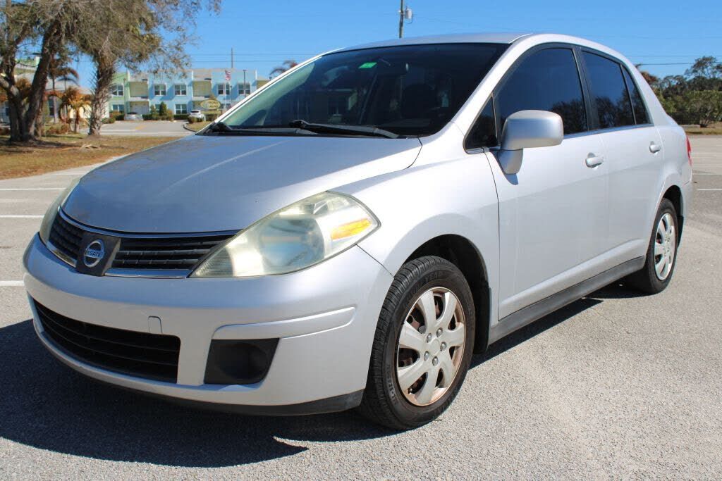 2009 NISSAN Versa