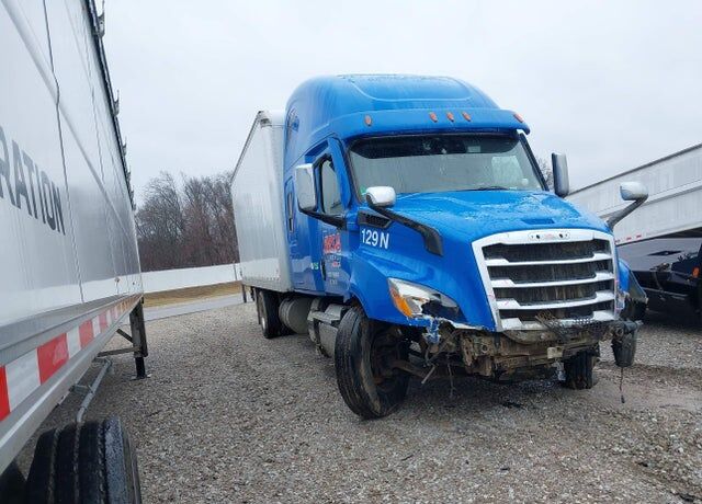 2022 FREIGHTLINER Cascadia