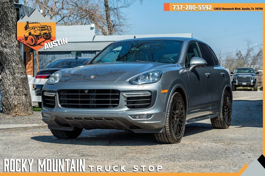 2018 PORSCHE Cayenne