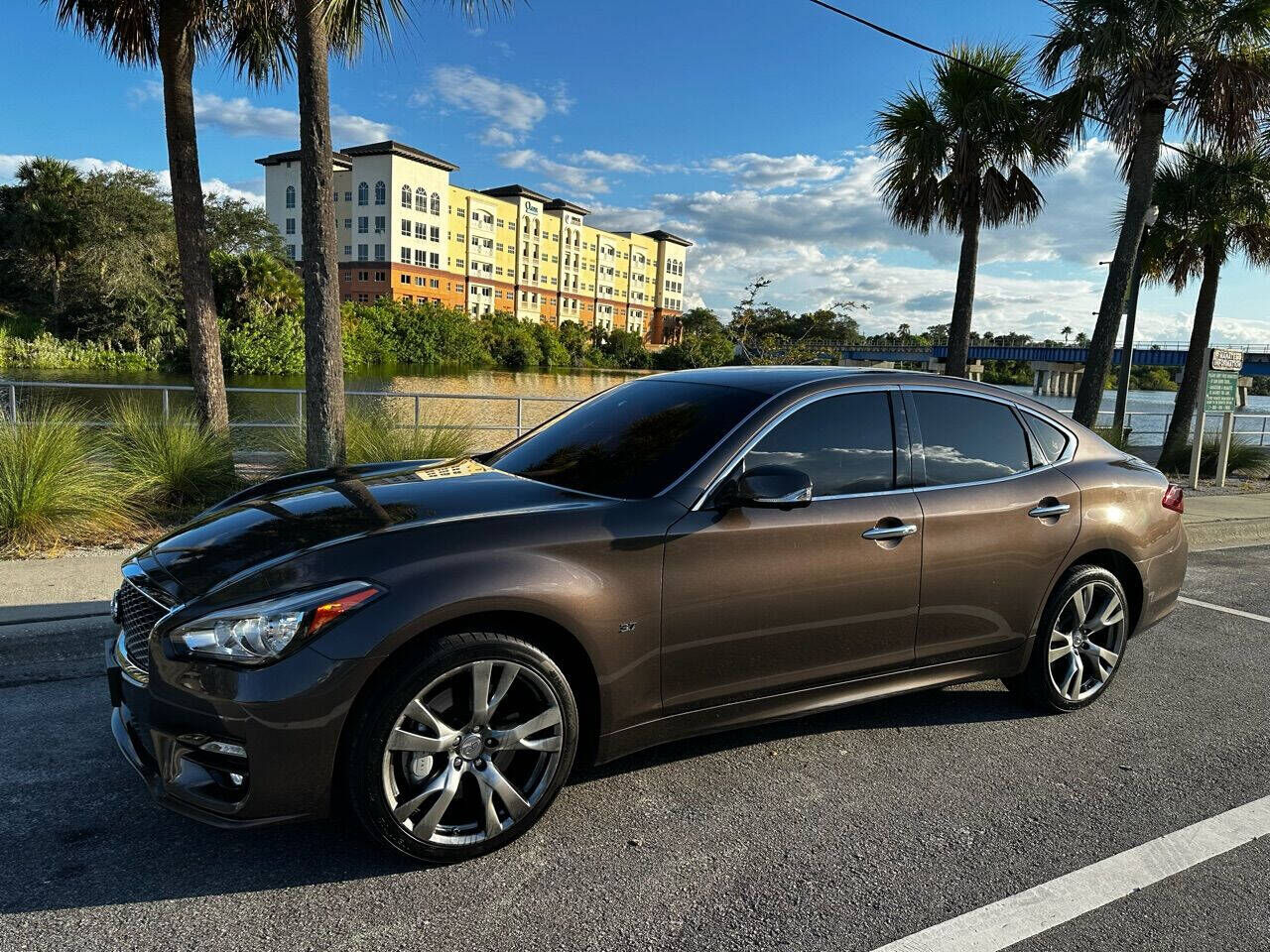 2019 INFINITI Q70