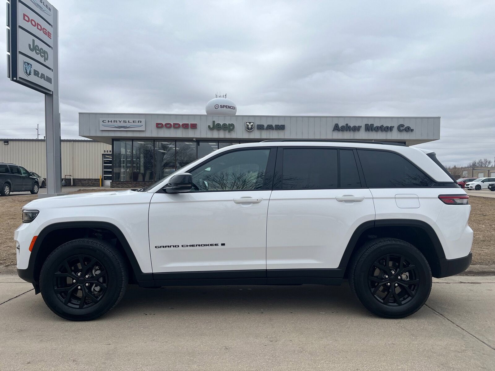 2024 JEEP Grand Cherokee