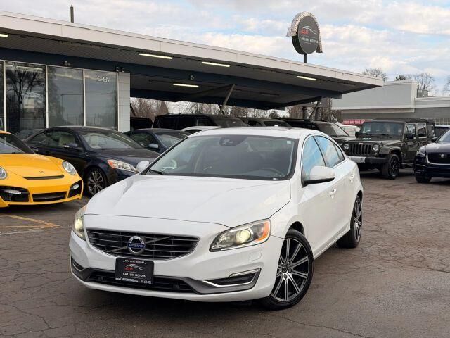 2016 VOLVO S60