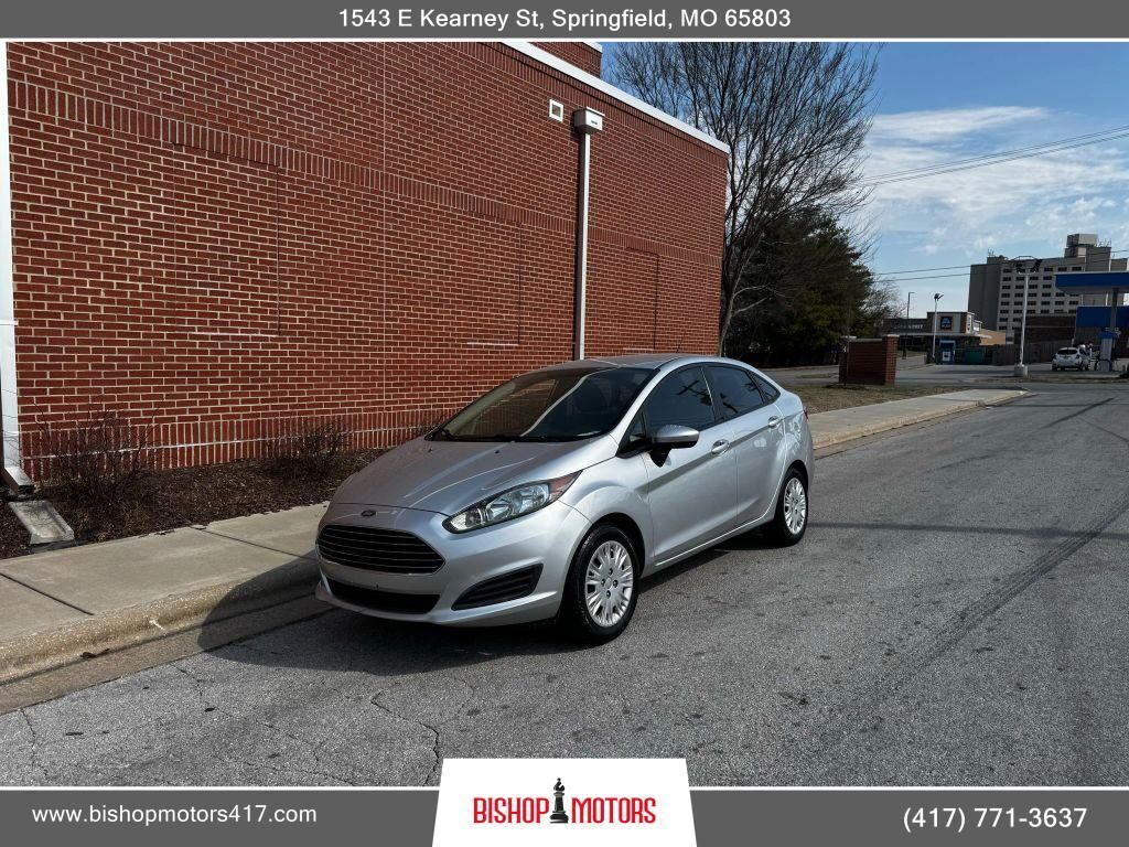 2015 FORD Fiesta