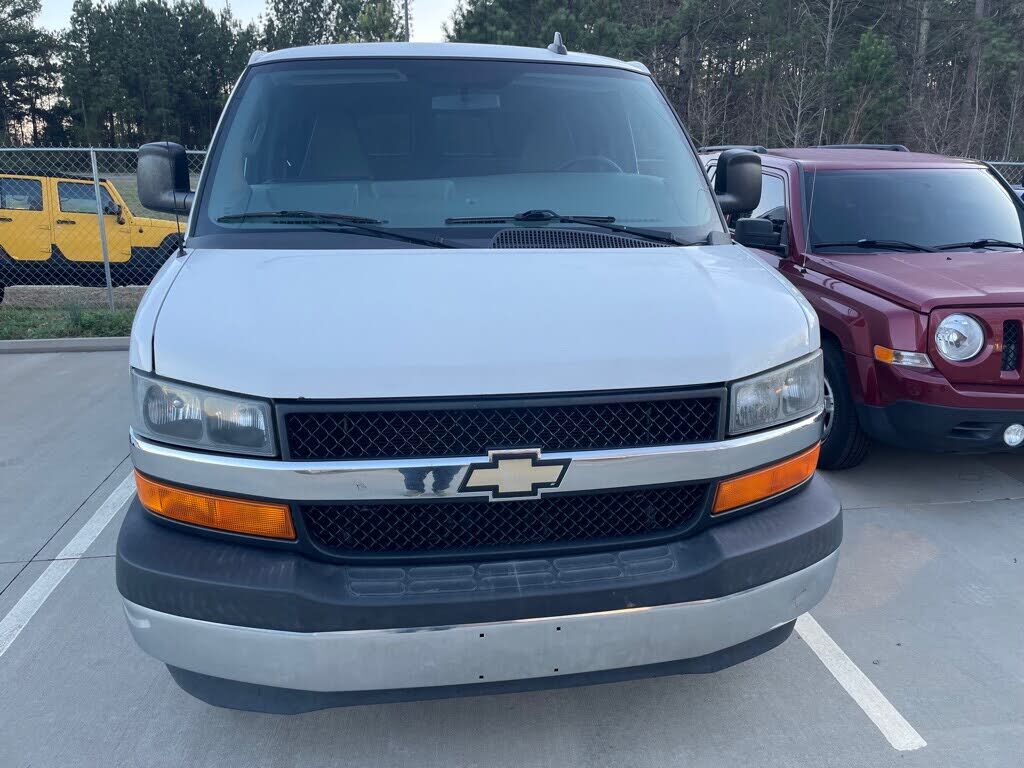 2017 CHEVROLET Express