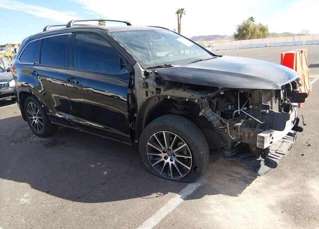 2018 TOYOTA Highlander