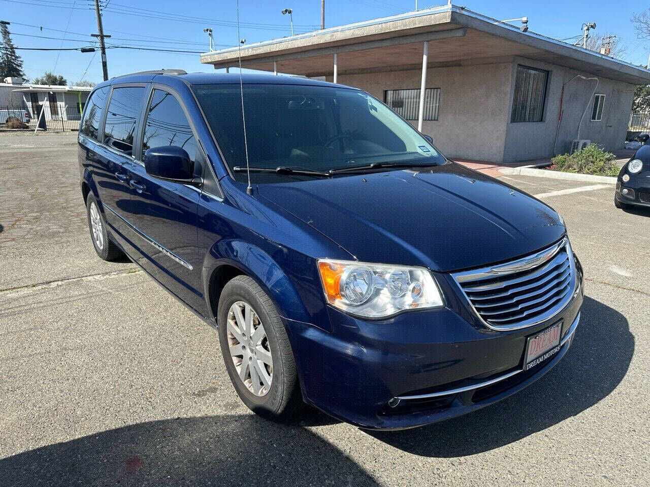 2013 CHRYSLER Town and Country