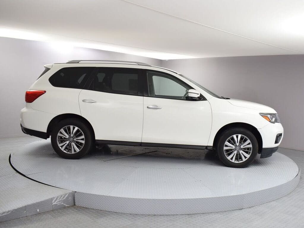 2019 NISSAN Pathfinder