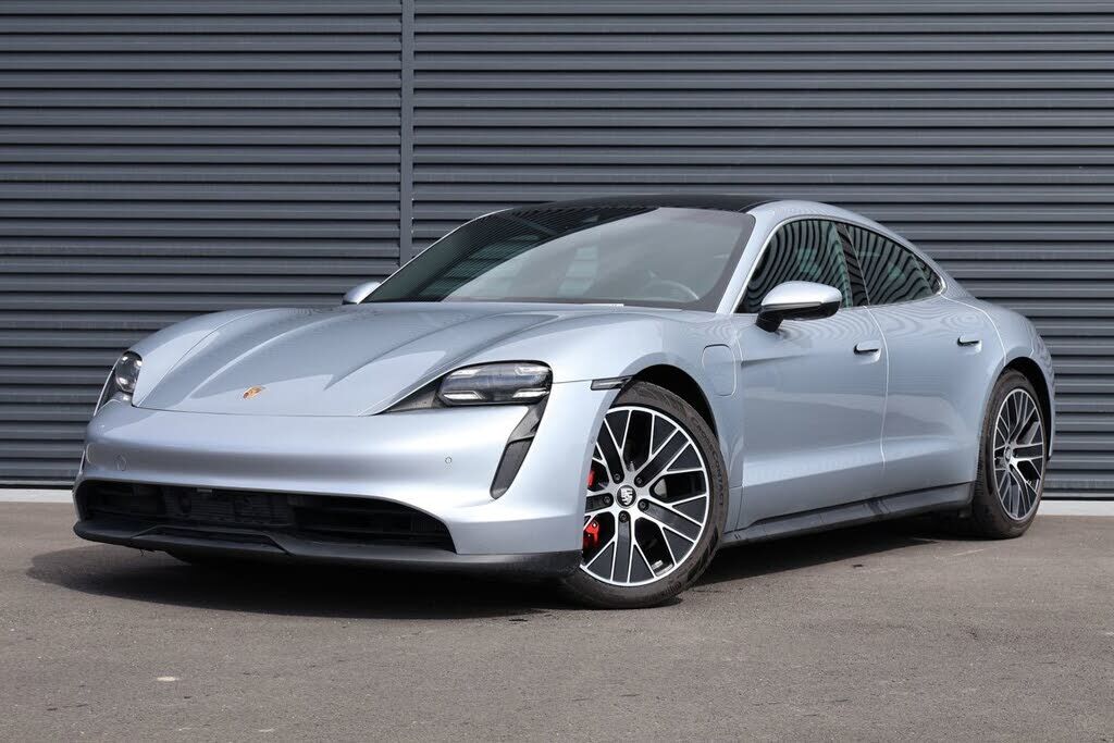 2020 PORSCHE Taycan