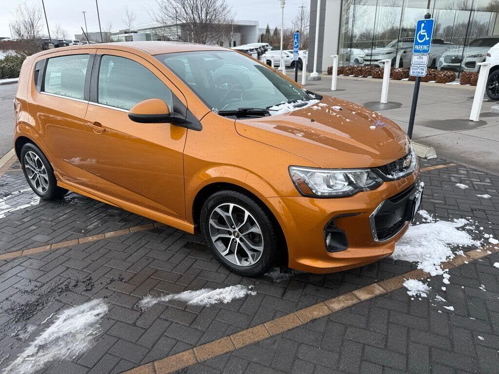 2017 CHEVROLET Sonic