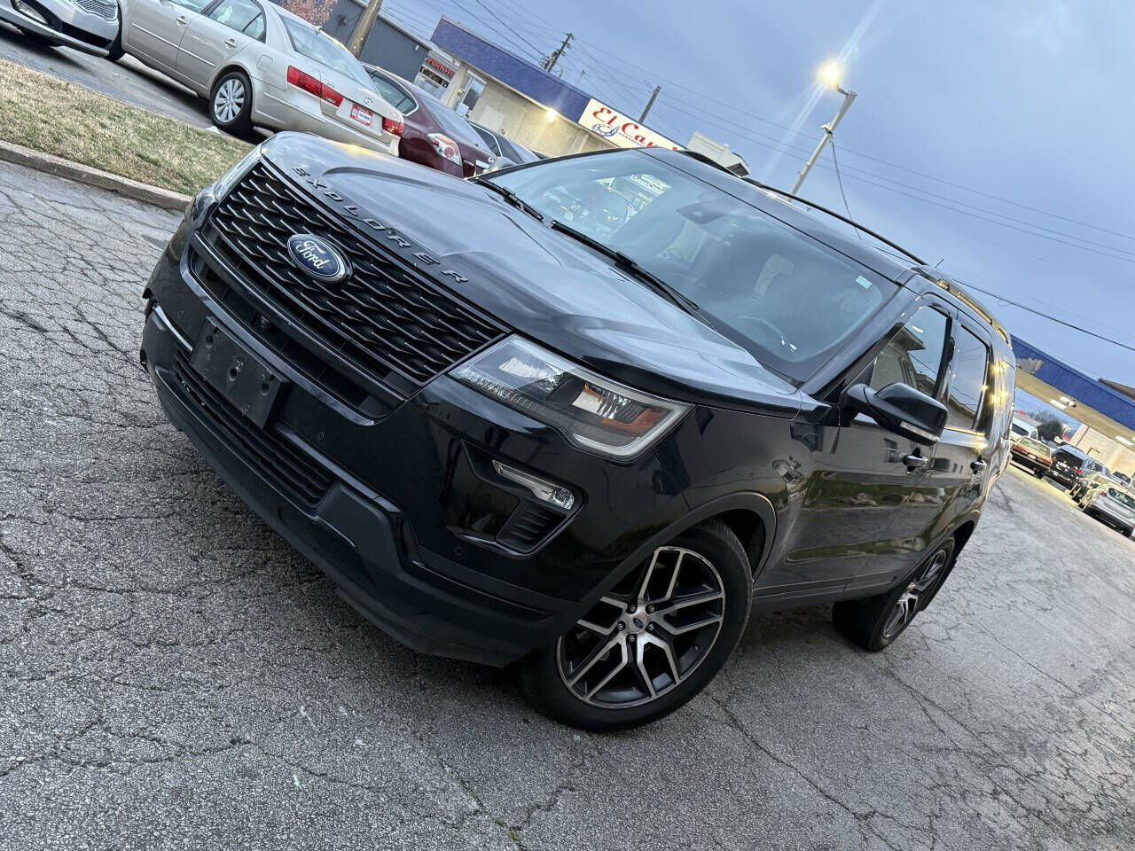 2018 FORD Explorer
