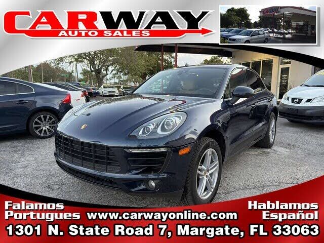 2018 PORSCHE Macan