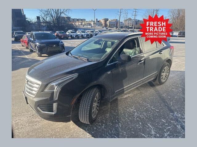 2017 CADILLAC XT5