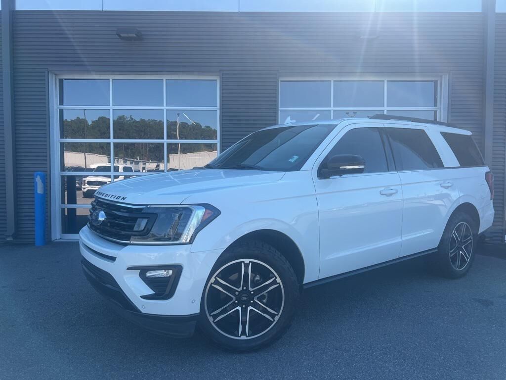 2021 FORD Expedition
