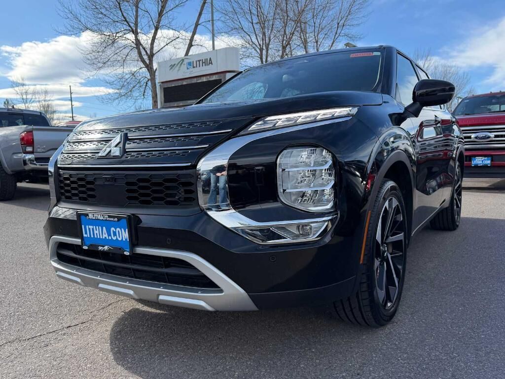 2024 MITSUBISHI Outlander