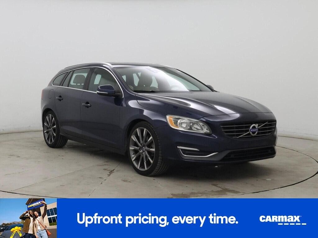 2015 VOLVO V60