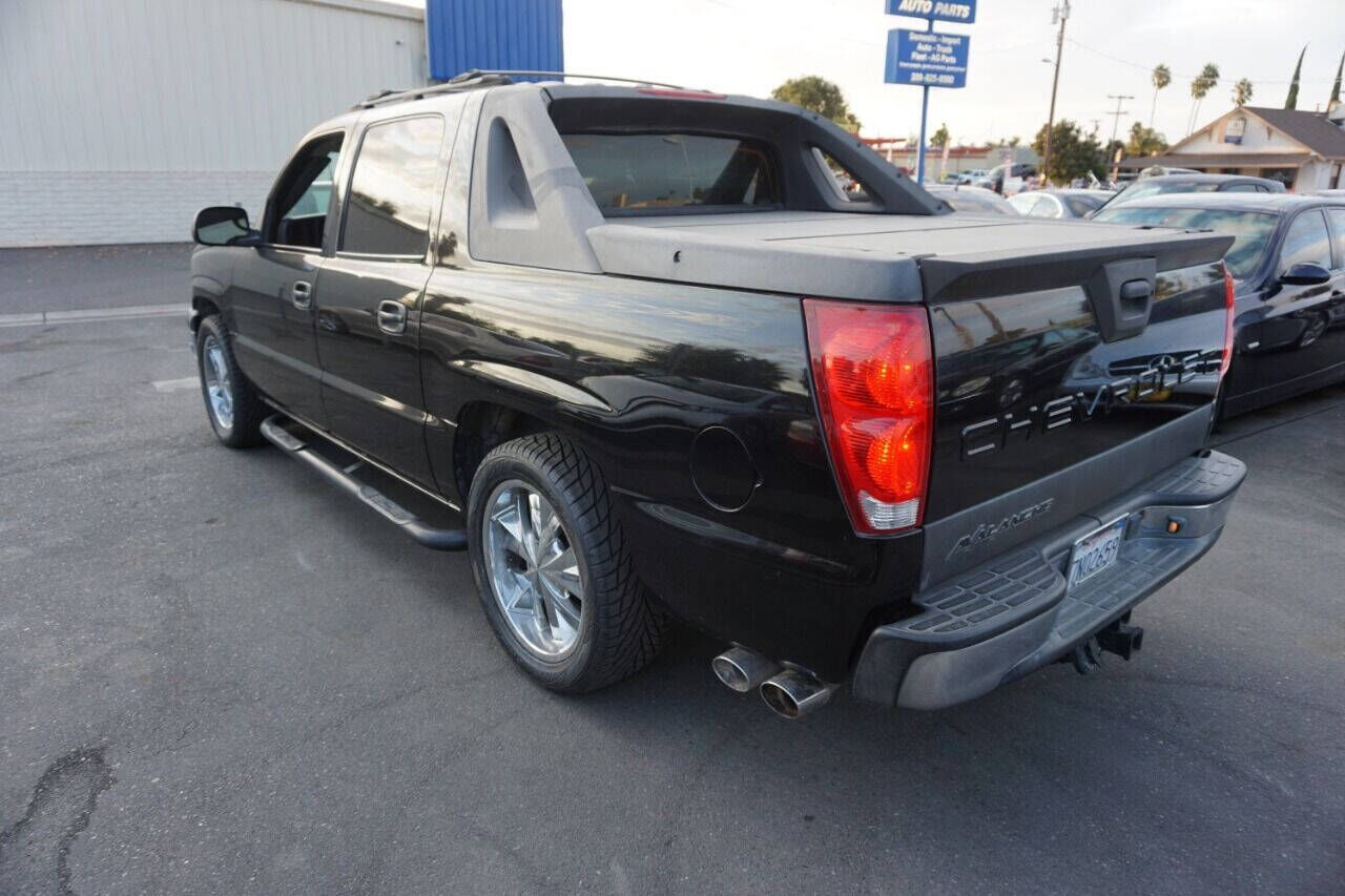 2004 CHEVROLET Avalanche