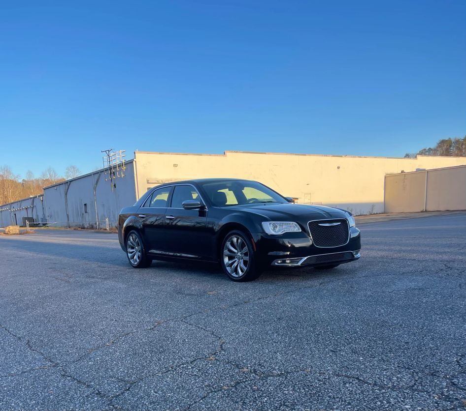 2019 CHRYSLER 300