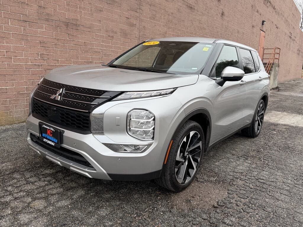 2024 MITSUBISHI Outlander