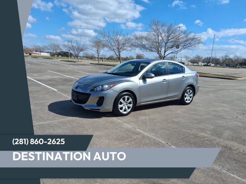 2013 MAZDA Mazda3