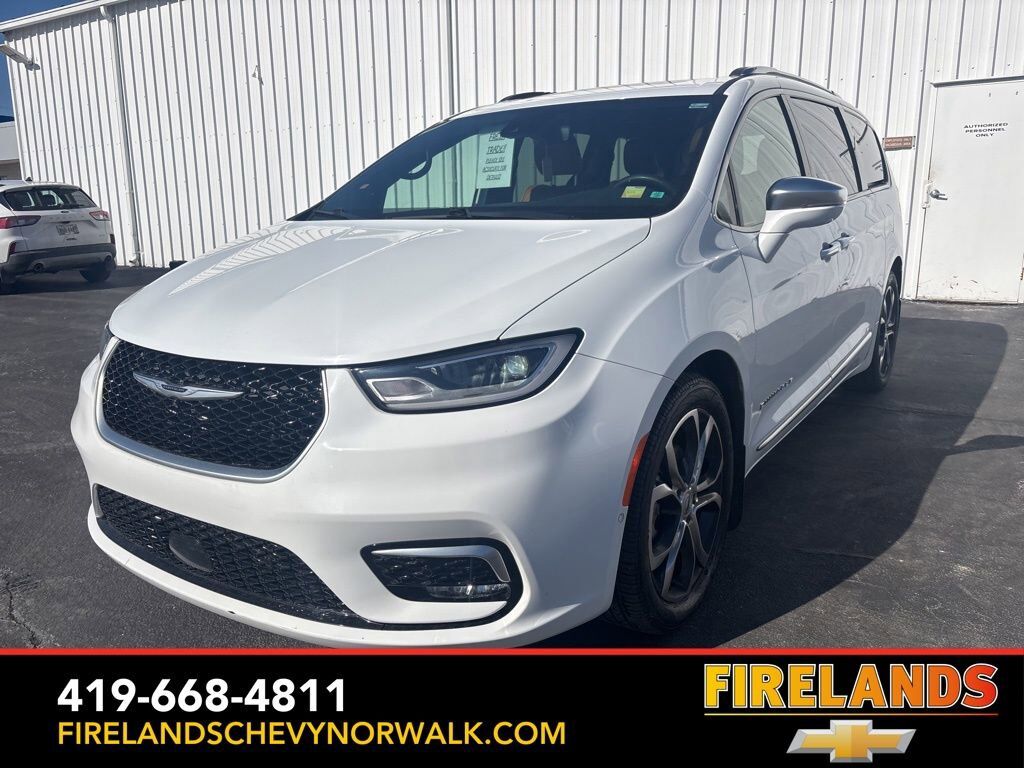 2022 CHRYSLER Pacifica