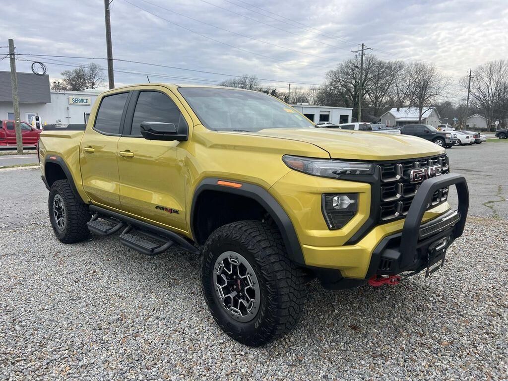 2023 GMC Canyon