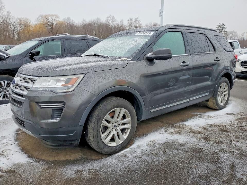 2018 FORD Explorer