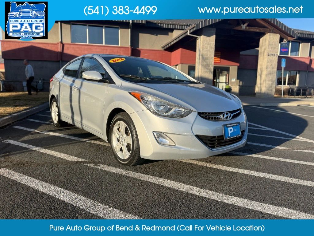 2012 HYUNDAI Elantra
