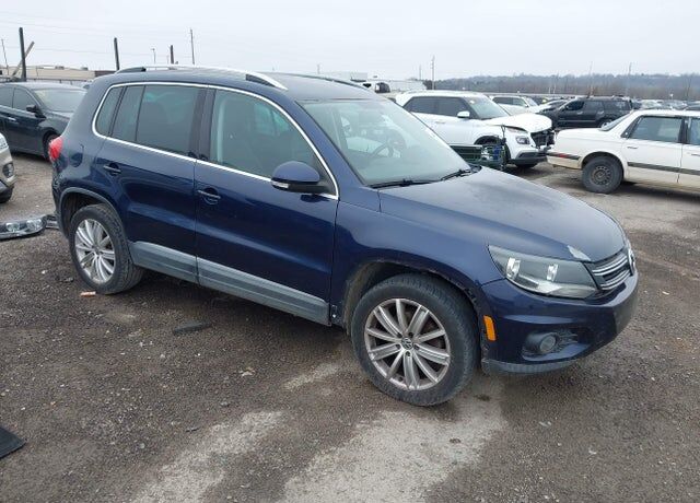 2012 VOLKSWAGEN Tiguan