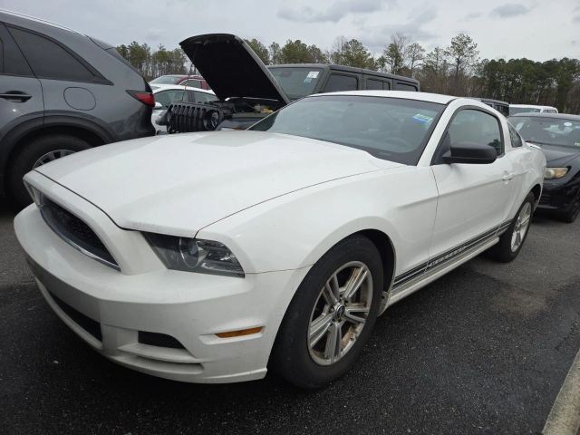 2013 FORD Mustang