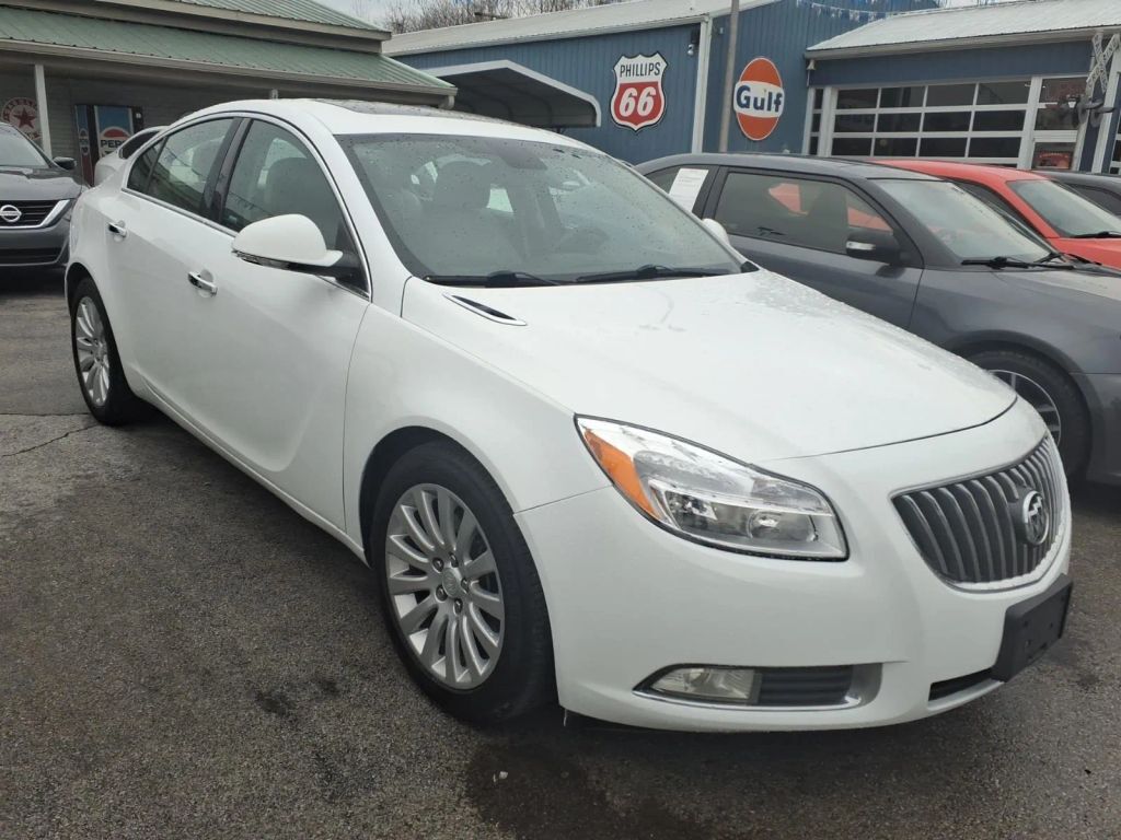 2013 BUICK Regal