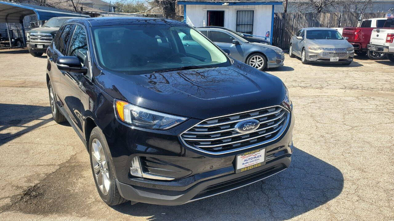 2022 FORD Edge
