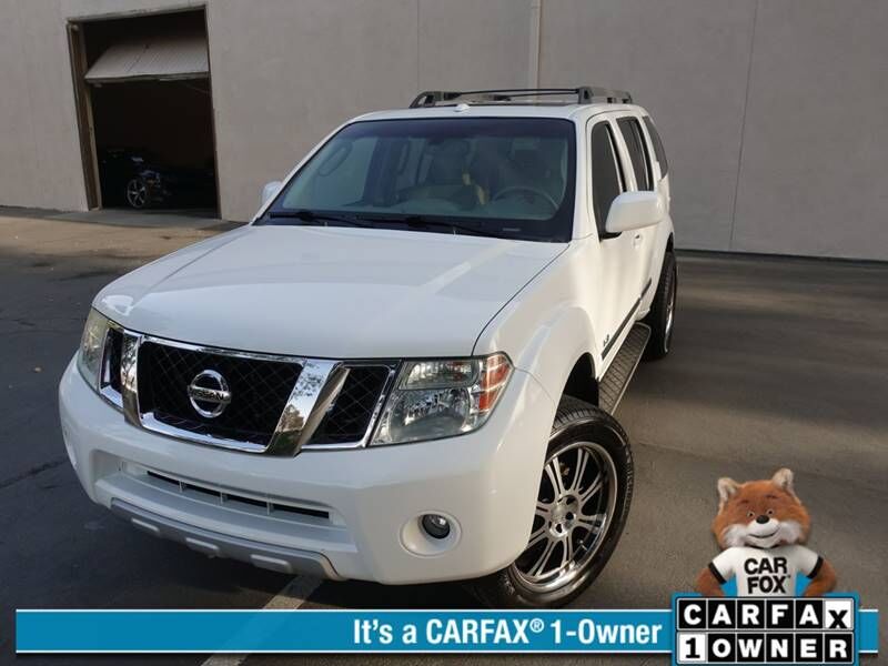 2011 NISSAN Pathfinder
