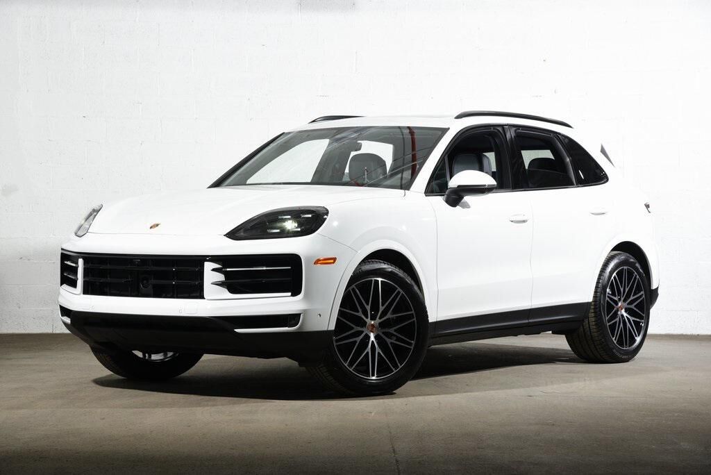 2026 PORSCHE Cayenne