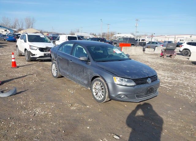 2013 VOLKSWAGEN Jetta